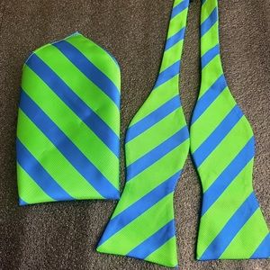 IZOD Bow Tie & Pocket Square Set